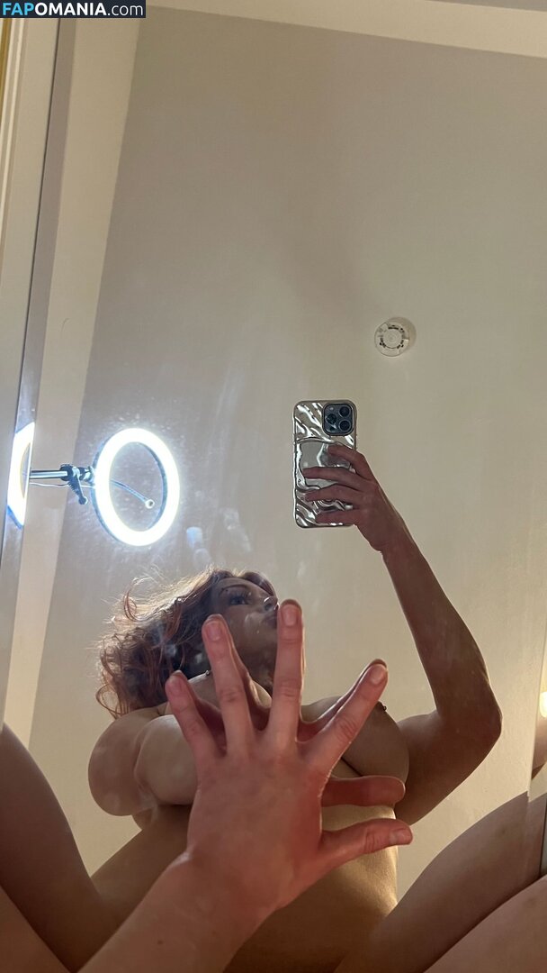 i.dina_hui Nu OnlyFans  Photo fuitée #2
