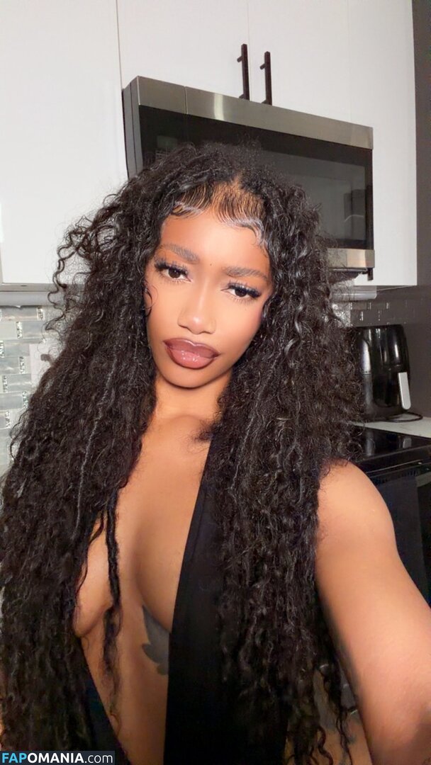 https: / iamoutragious / iamoutragious___ Nu OnlyFans  Photo fuitée #1