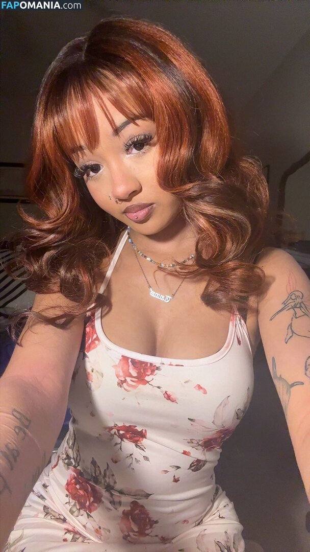 https: / ickysisterr / revoltingsister Nu OnlyFans  Photo fuitée #3