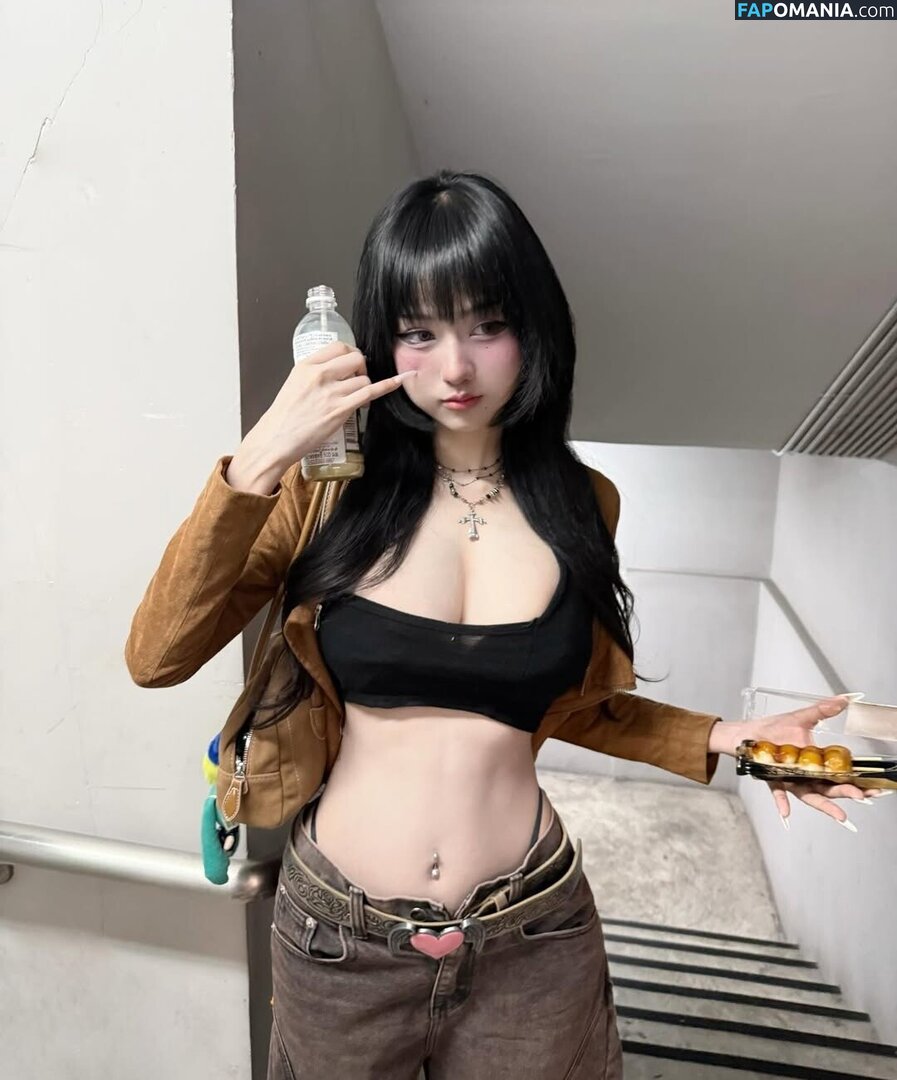 idontwannabeyouanymore / idontwannabeyouanymore.u Nu OnlyFans  Photo fuitée #1