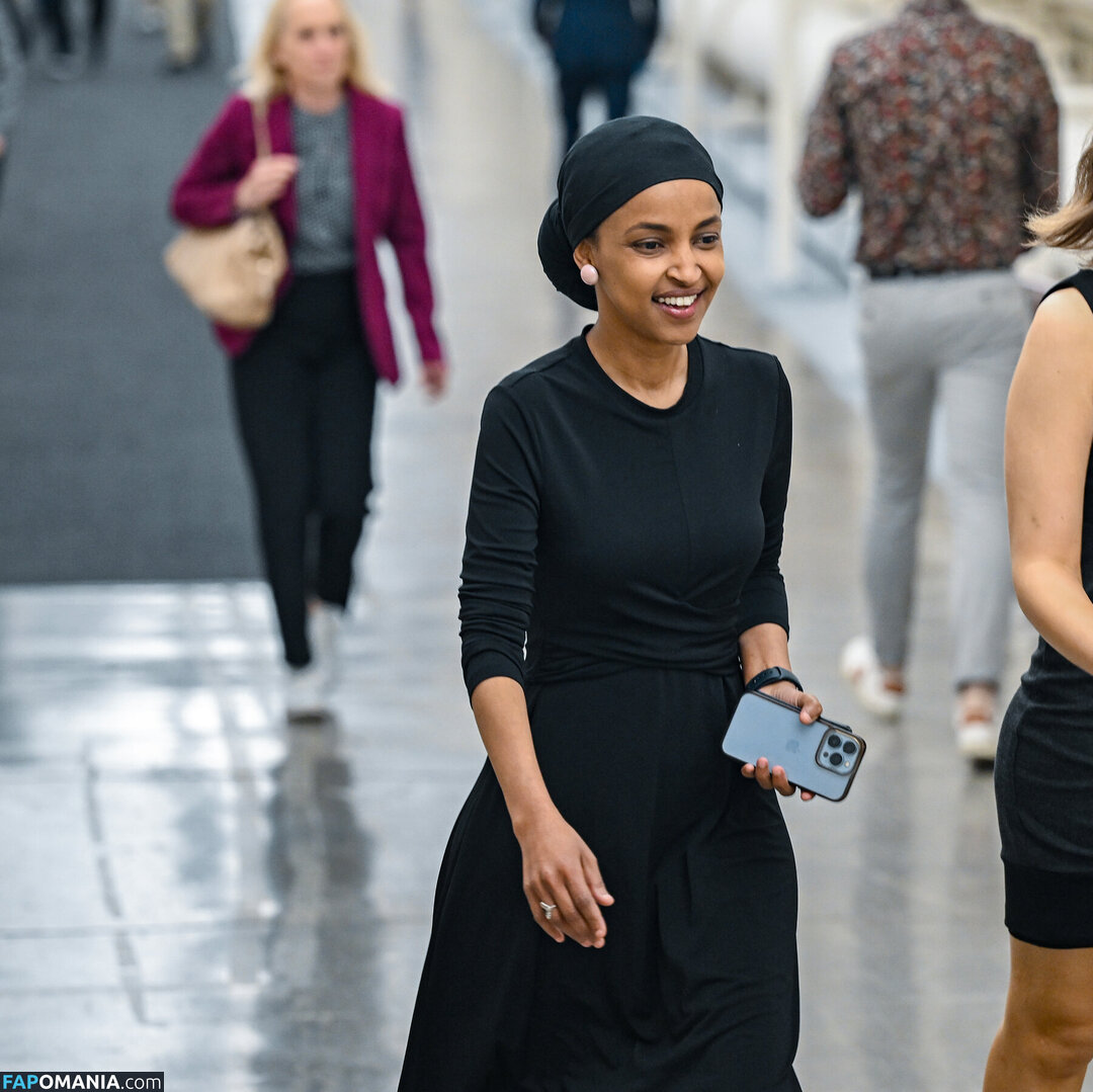 Ilhan Omar Nu OnlyFans  Photo fuitée #4