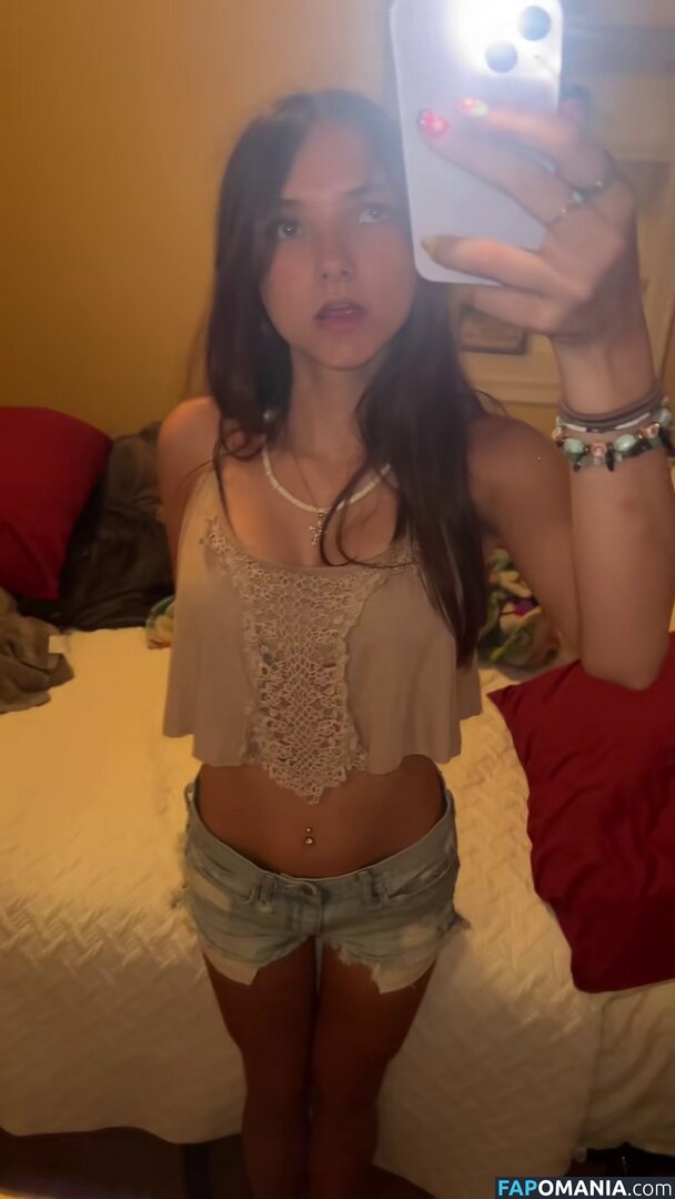 ilovebutterflieslolz123 Nu OnlyFans  Photo fuitée #3