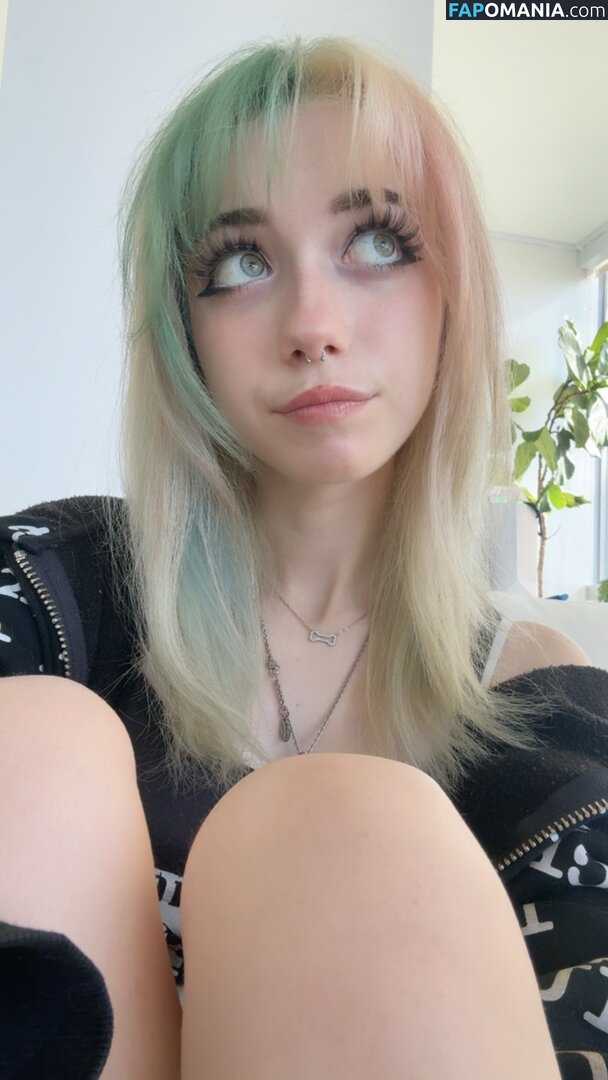 1ILuvMew1 / Iluvmeww / https: / iluvmey Nu OnlyFans  Photo fuitée #461