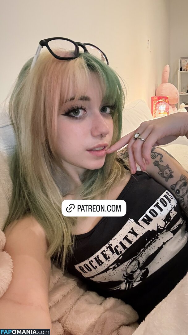 1ILuvMew1 / Iluvmeww / https: / iluvmey Nu OnlyFans  Photo fuitée #462