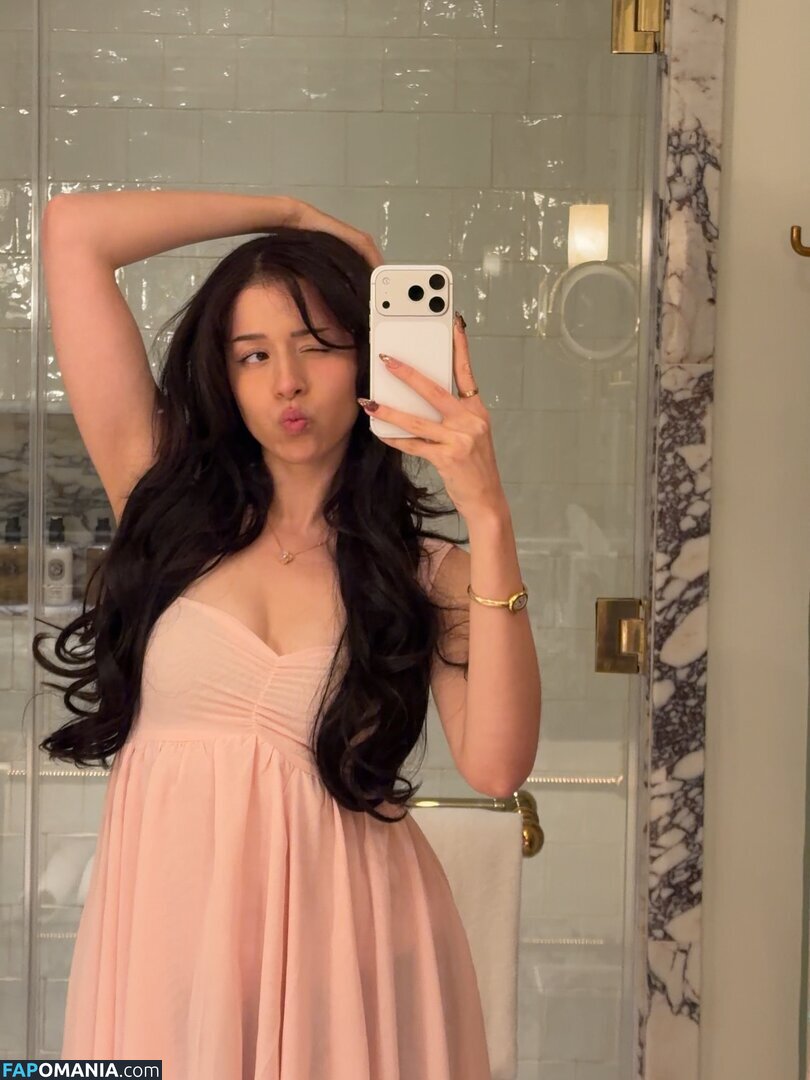 imane / imane... / pokimane Nu OnlyFans  Photo fuitée #20