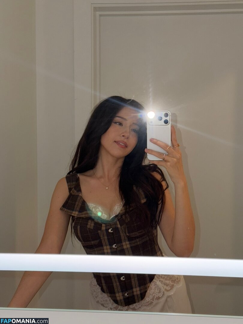 imane / imane... / pokimane Nu OnlyFans  Photo fuitée #22