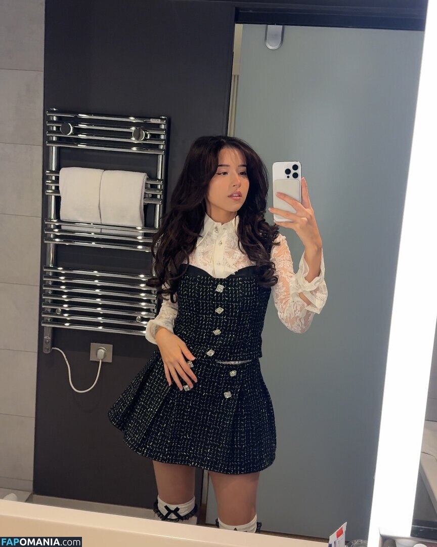 imane / imane... / pokimane Nu OnlyFans  Photo fuitée #49