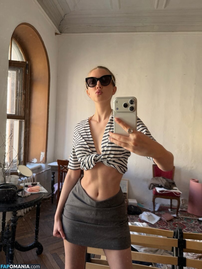 Imlovan / lmlovan Nu OnlyFans  Photo fuitée #11