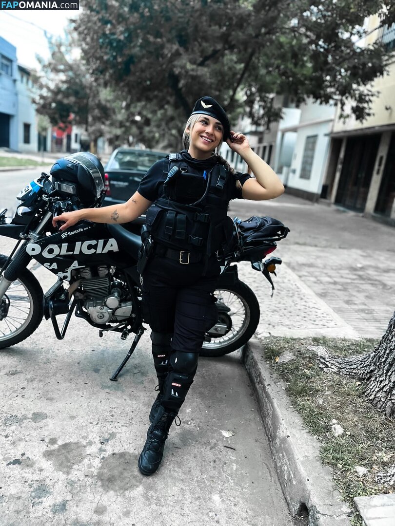 In And Out Uniform Nu OnlyFans  Photo fuitée #25