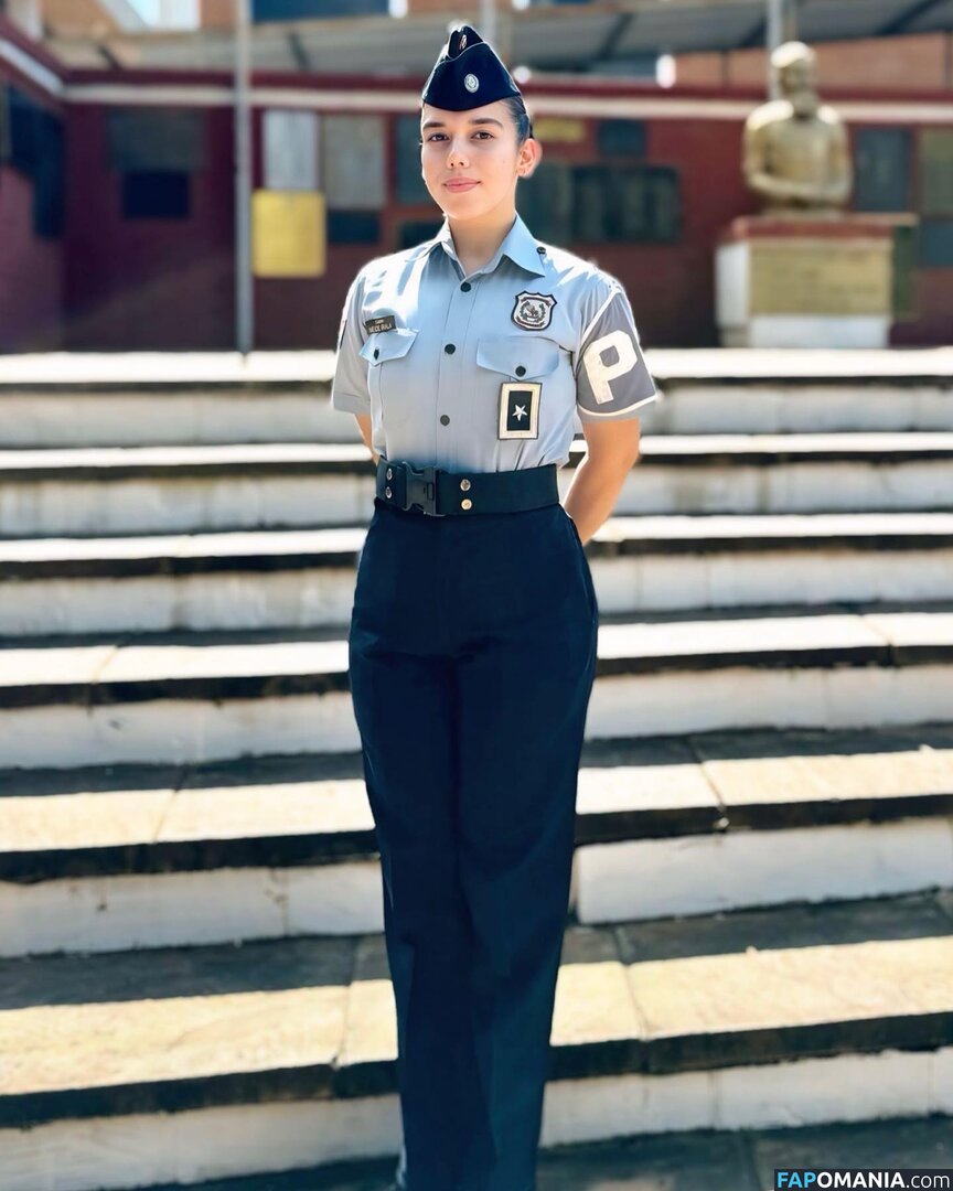 In And Out Uniform Nu OnlyFans  Photo fuitée #45
