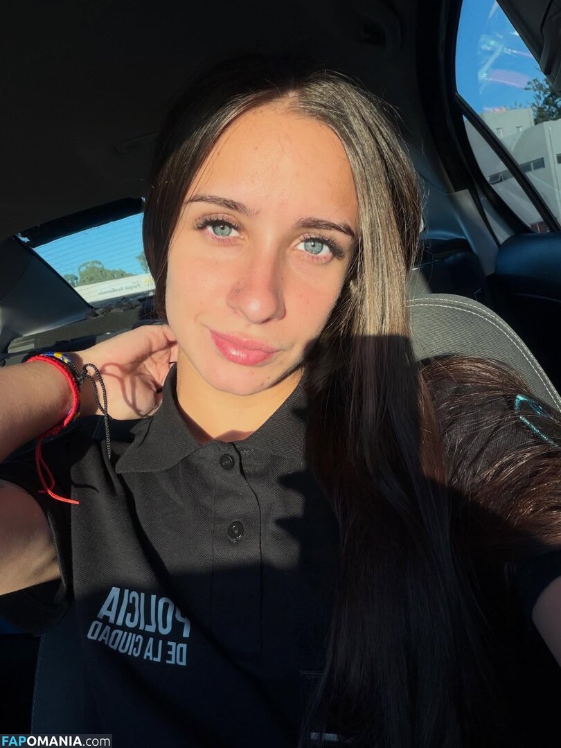 In And Out Uniform Nu OnlyFans  Photo fuitée #59