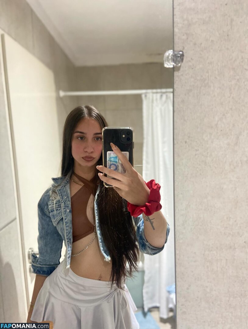 In And Out Uniform Nu OnlyFans  Photo fuitée #70