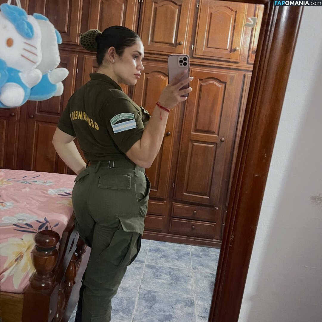 In And Out Uniform Nu OnlyFans  Photo fuitée #85