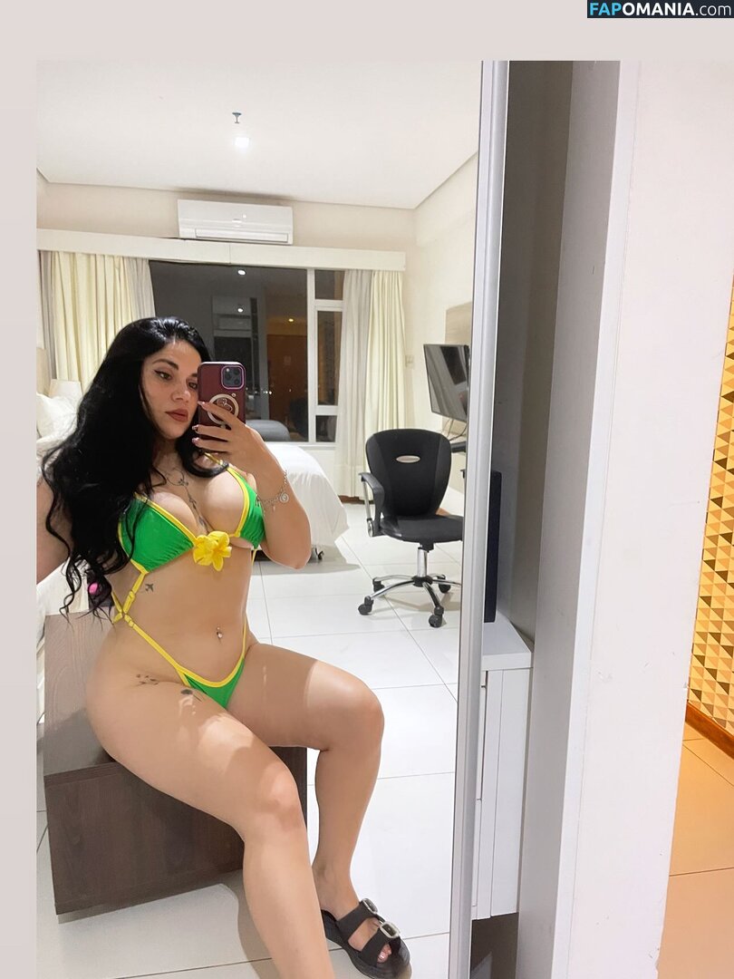 In And Out Uniform Nu OnlyFans  Photo fuitée #92