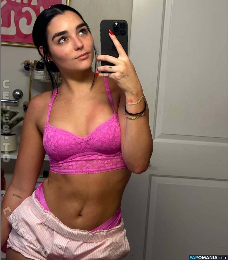 Indiana Massara / https: / indiana Nu OnlyFans  Photo fuitée #1