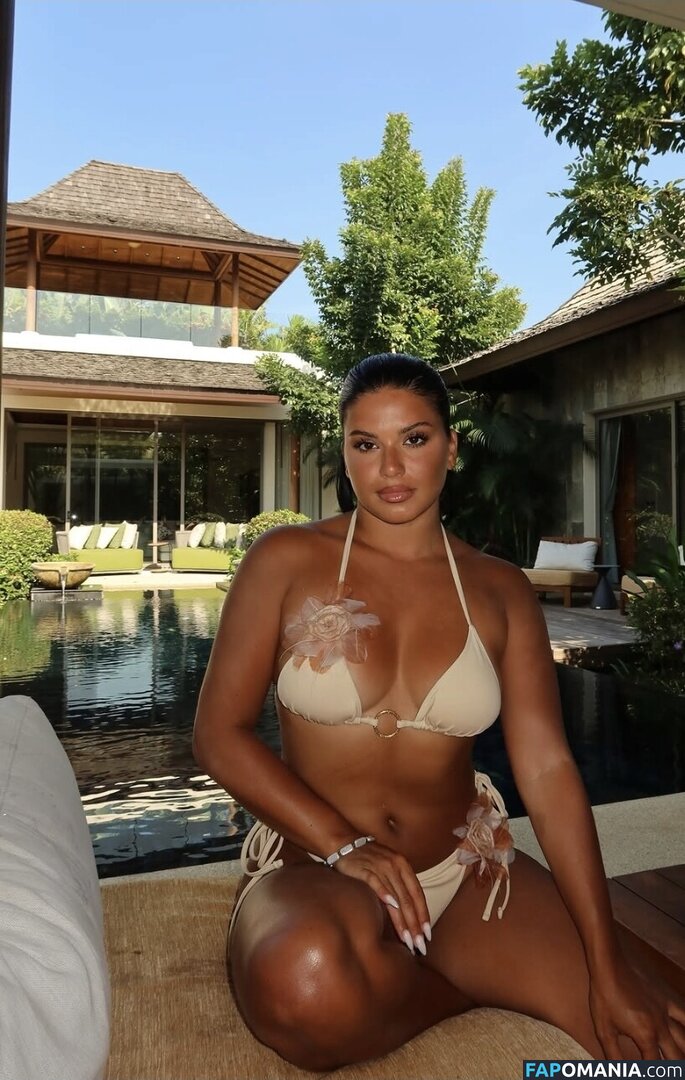 Ines Sberro / ines.sberro Nu OnlyFans  Photo fuitée #2