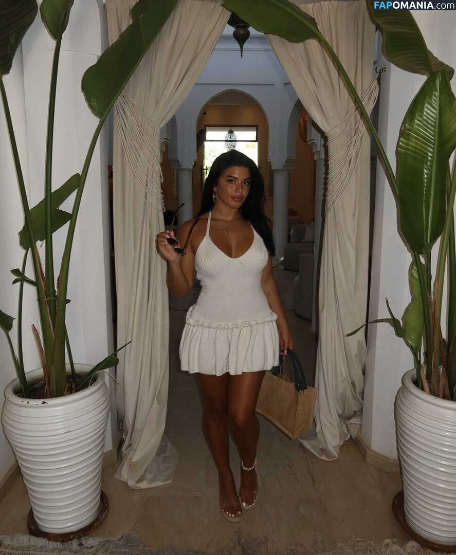 Ines Sberro / ines.sberro Nu OnlyFans  Photo fuitée #7