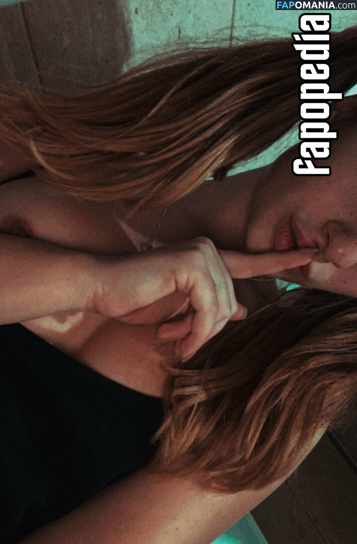ioana1619 / ioana1619i / ioana_portfolio Nu OnlyFans  Photo fuitée #1