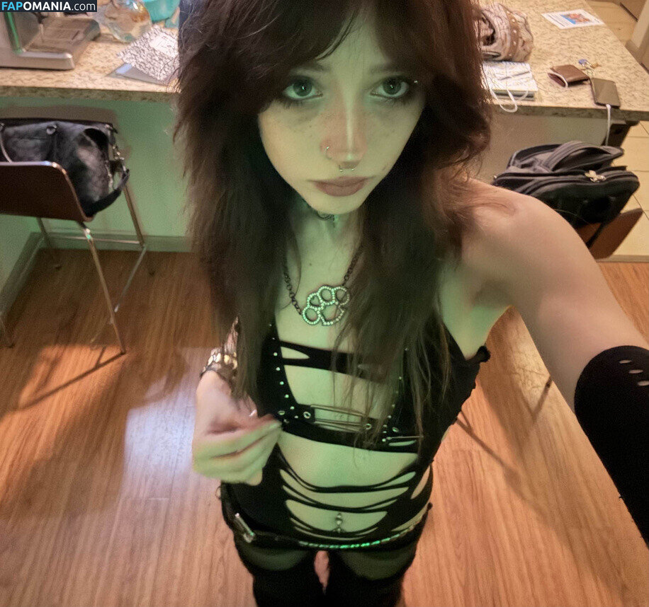 cw / ir1ghost Nu OnlyFans  Photo fuitée #9