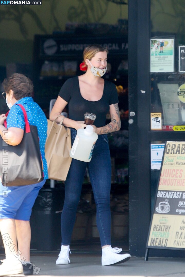 Ireland Baldwin / chloebaldwin... / irelandbasingerbaldwin / irelandirelandireland Nu OnlyFans  Photo fuitée #224