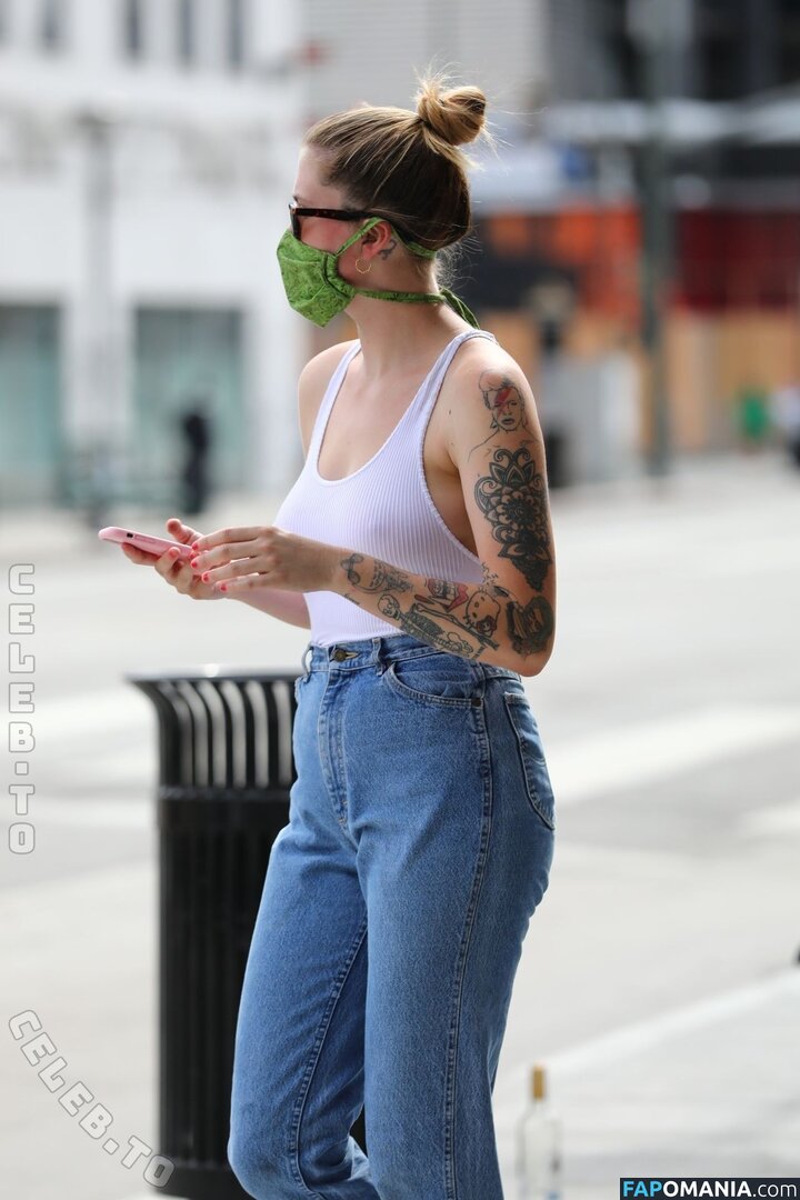 Ireland Baldwin / chloebaldwin... / irelandbasingerbaldwin / irelandirelandireland Nu OnlyFans  Photo fuitée #235