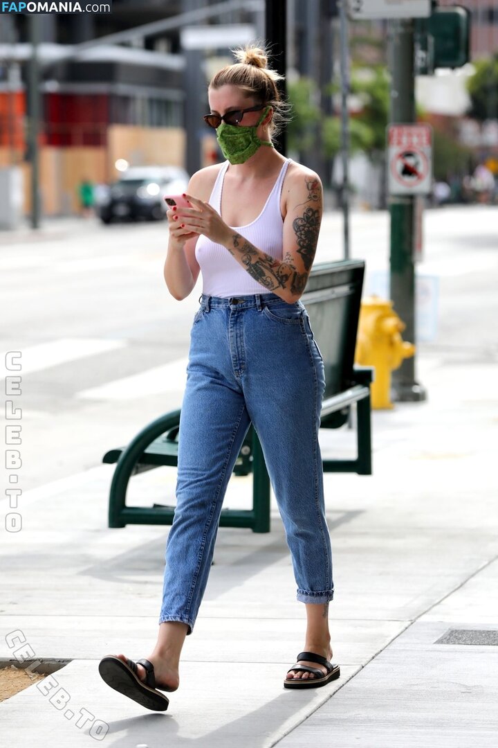 Ireland Baldwin / chloebaldwin... / irelandbasingerbaldwin / irelandirelandireland Nu OnlyFans  Photo fuitée #236