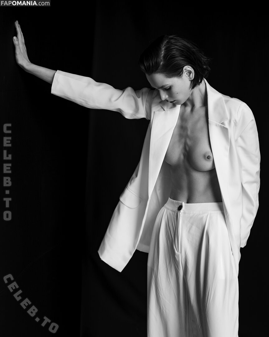 AmberQ / Irina Telicheva / Tasha / https: / irina_tlch Nu OnlyFans  Photo fuitée #272