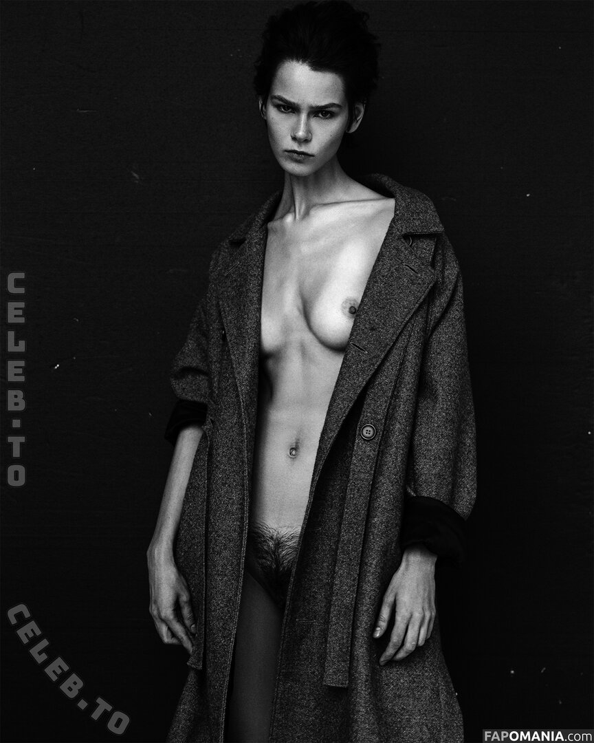 AmberQ / Irina Telicheva / Tasha / https: / irina_tlch Nu OnlyFans  Photo fuitée #292