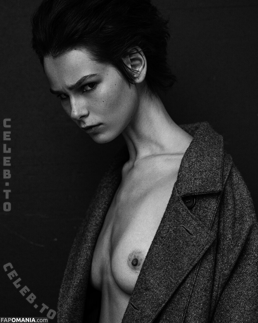 AmberQ / Irina Telicheva / Tasha / https: / irina_tlch Nu OnlyFans  Photo fuitée #293