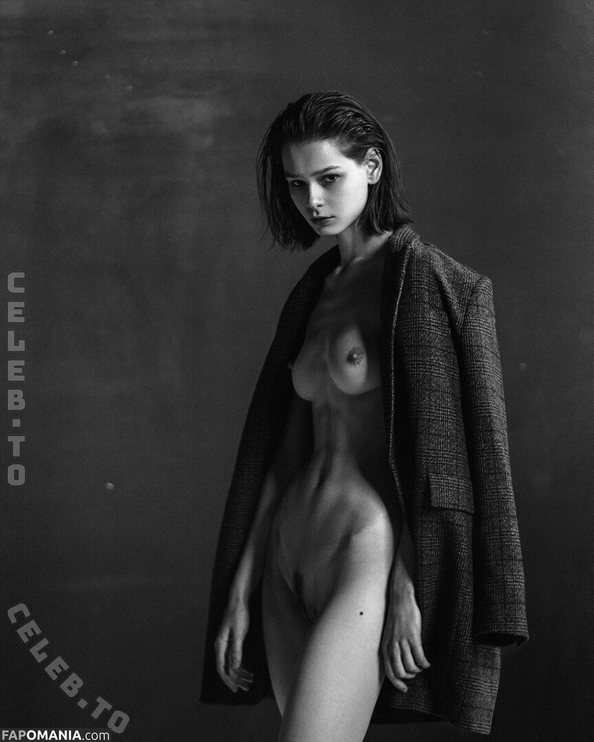 AmberQ / Irina Telicheva / Tasha / https: / irina_tlch Nu OnlyFans  Photo fuitée #302
