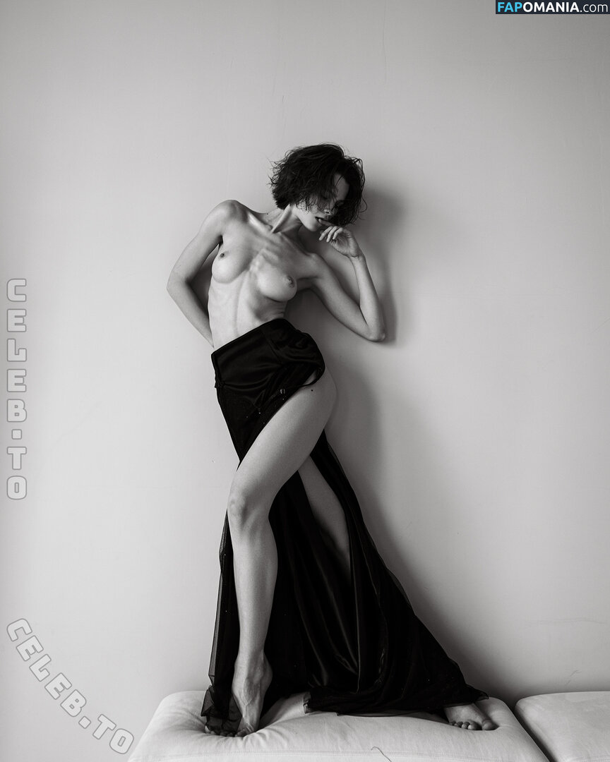 AmberQ / Irina Telicheva / Tasha / https: / irina_tlch Nu OnlyFans  Photo fuitée #323