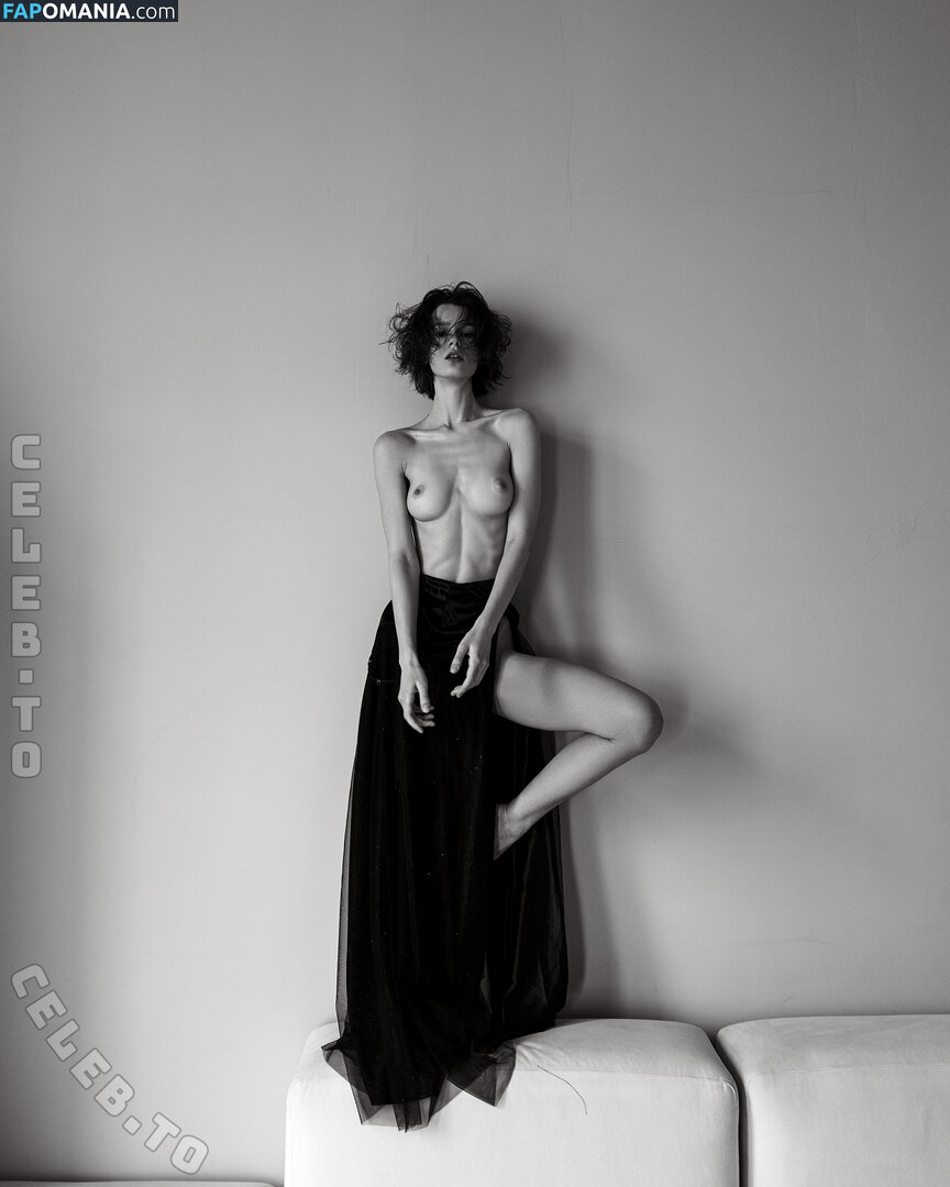 AmberQ / Irina Telicheva / Tasha / https: / irina_tlch Nu OnlyFans  Photo fuitée #324