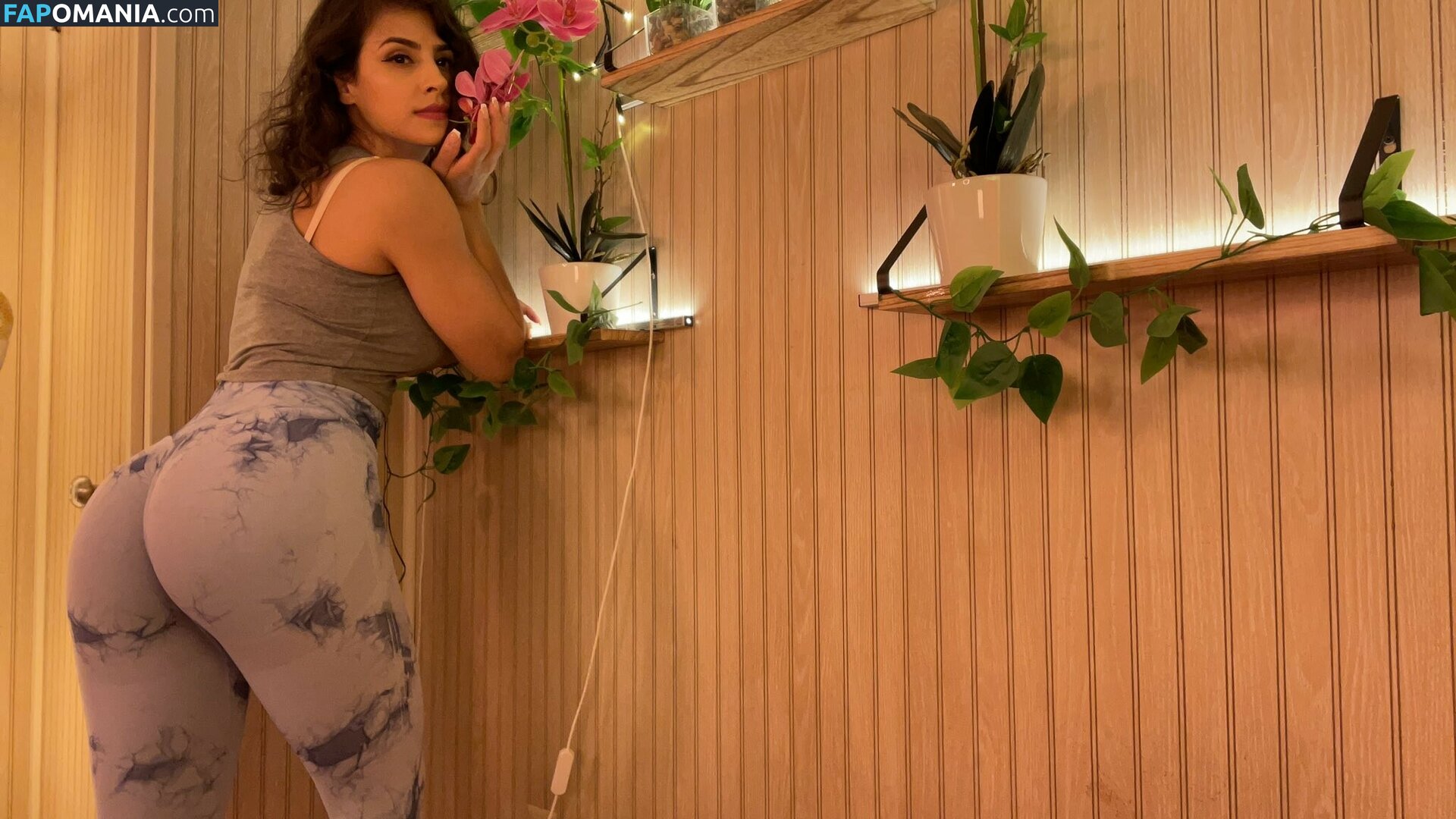 Irma La Dulce ASMR / asmrnetwork / irma_la_dulce_asmr Nu OnlyFans  Photo fuitée #2