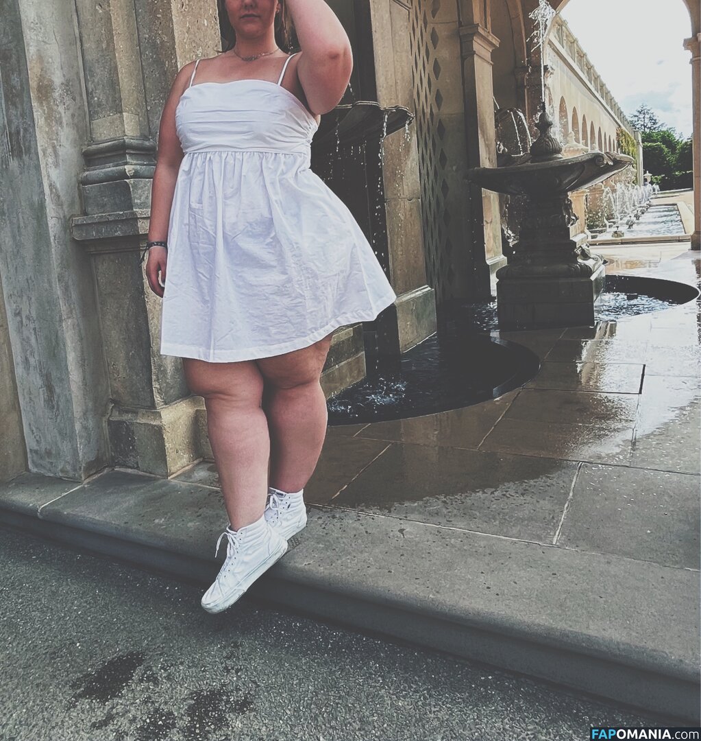 ibmruth / isa.belle.___ Nu OnlyFans  Photo fuitée #18
