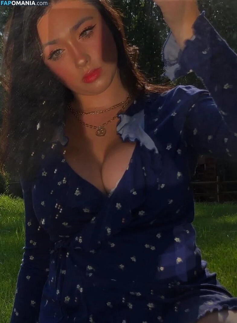 Isa Curry / isacurry Nu OnlyFans  Photo fuitée #1