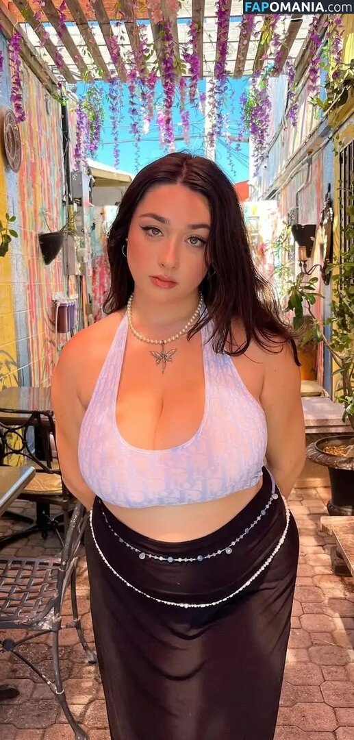 Isa Curry / isacurry Nu OnlyFans  Photo fuitée #9