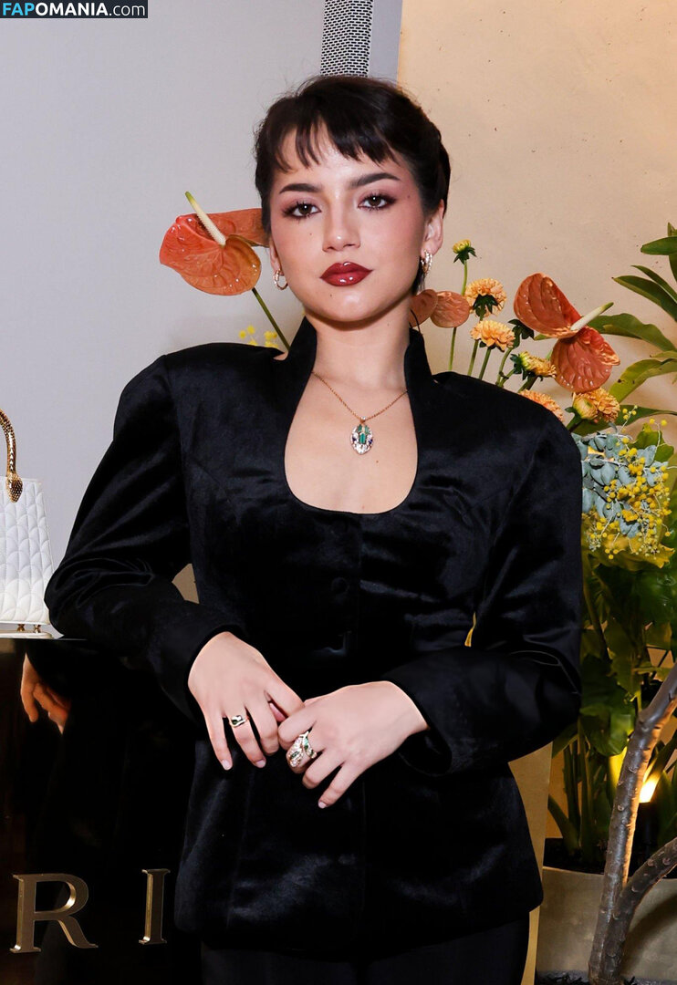 Isabela Merced / isabelamerced Nu OnlyFans  Photo fuitée #583