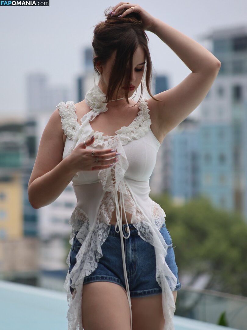 Isabella Ardley / isabella.110022 Nu OnlyFans  Photo fuitée #3