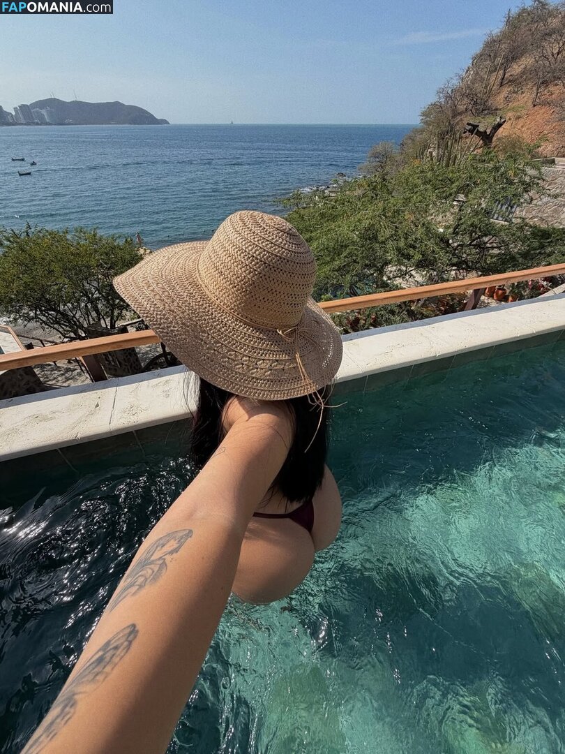 Isabella Tobar / https: / isabellatobaar / isatobaar Nu OnlyFans  Photo fuitée #3