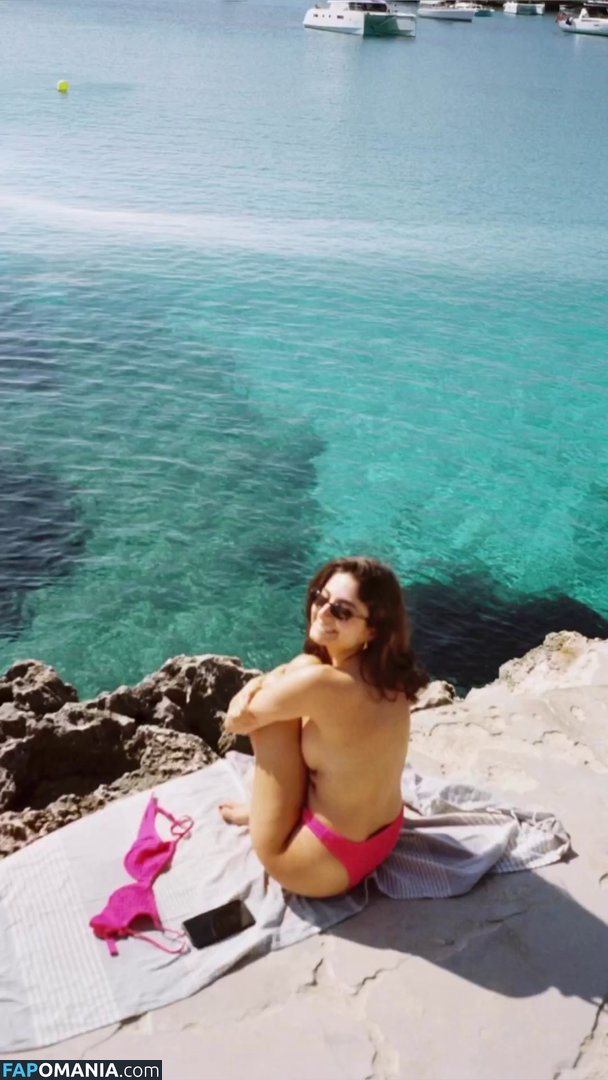 Ischtar Isik / ischtarisik Nu OnlyFans  Photo fuitée #116