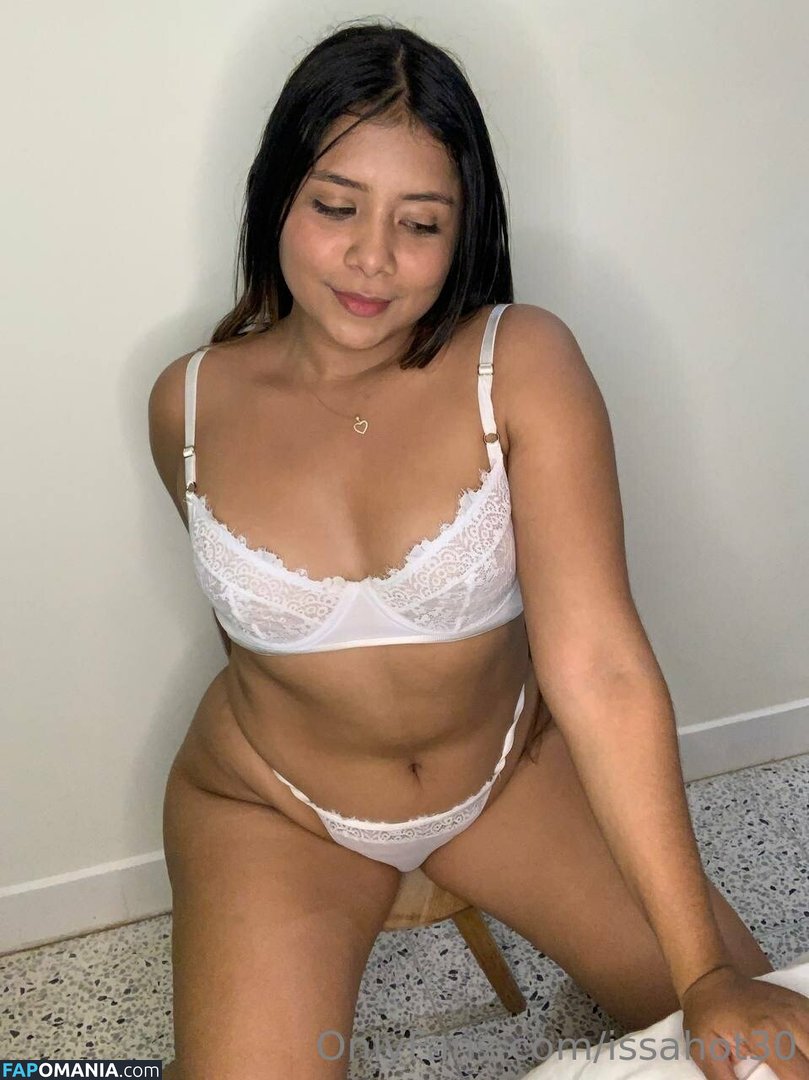 issahot30 / jol3n3mari3 Nu OnlyFans  Photo fuitée #50