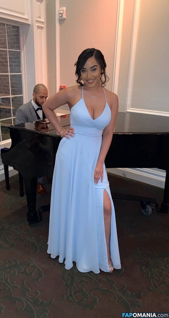 itsqueennovaa Nu OnlyFans  Photo fuitée #3