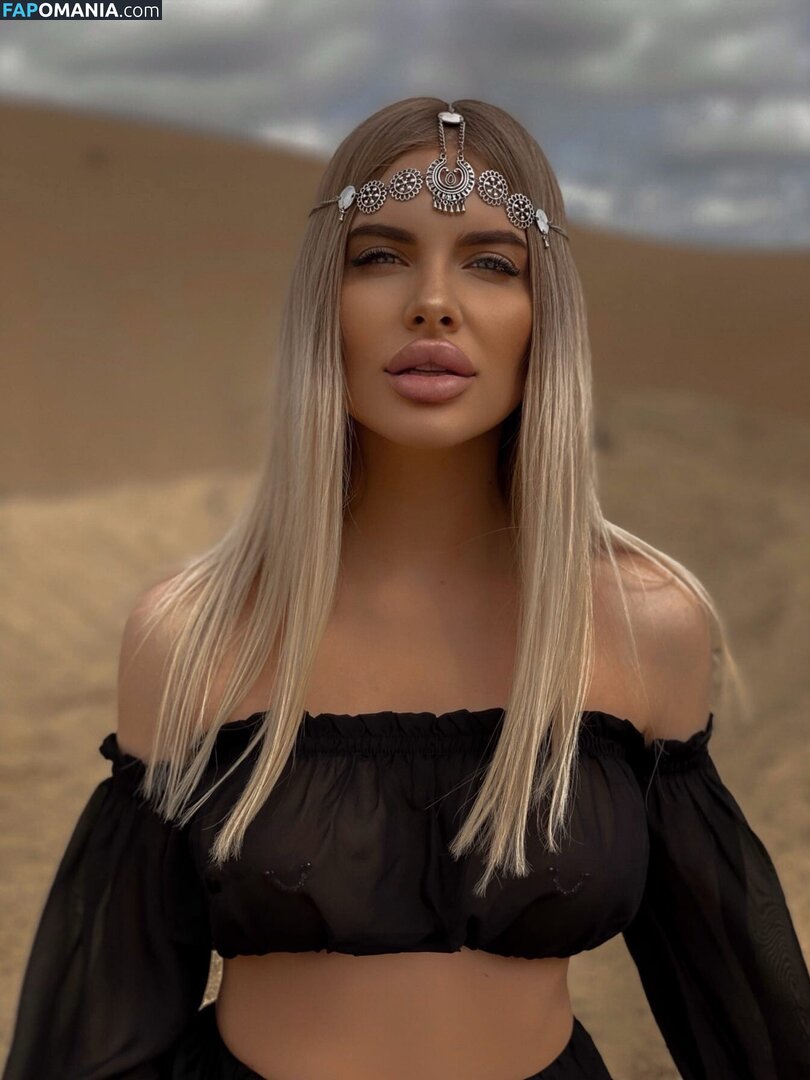 Iva Kivock / iva.kivock Nu OnlyFans  Photo fuitée #2