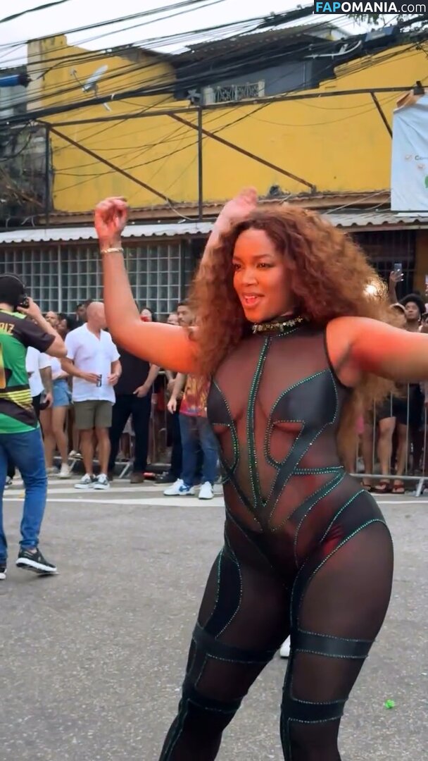 Iza Cantora / iza Nu OnlyFans  Photo fuitée #219