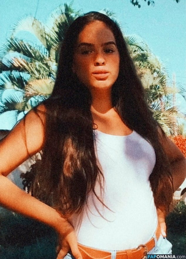 Izabelly Linhares / izabellylinhares_ Nu OnlyFans  Photo fuitée #30
