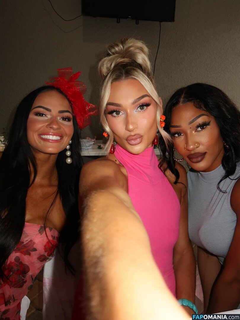 Izzi Dame / WWE NXT / izzi_bee / izzi_wwe Nu OnlyFans  Photo fuitée #8