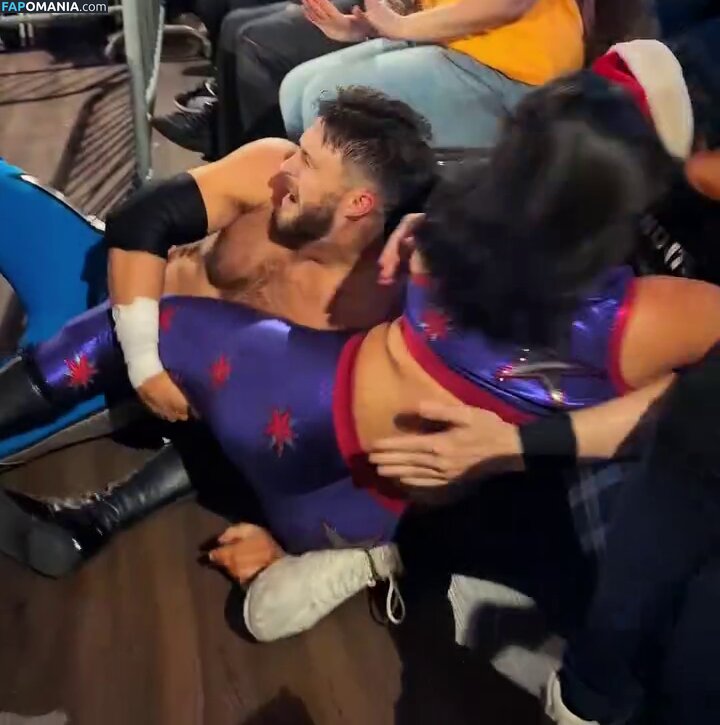 Izzy Moreno  / Izzy Moreno / ItsIzzyMania / itsizzymania Nu OnlyFans  Photo fuitée #4