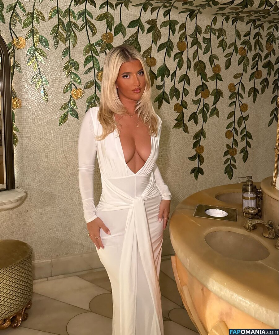 Isabel Taffs / IzzyTaffs / isabel_taffs / isabeltaffs Nu OnlyFans  Photo fuitée #4