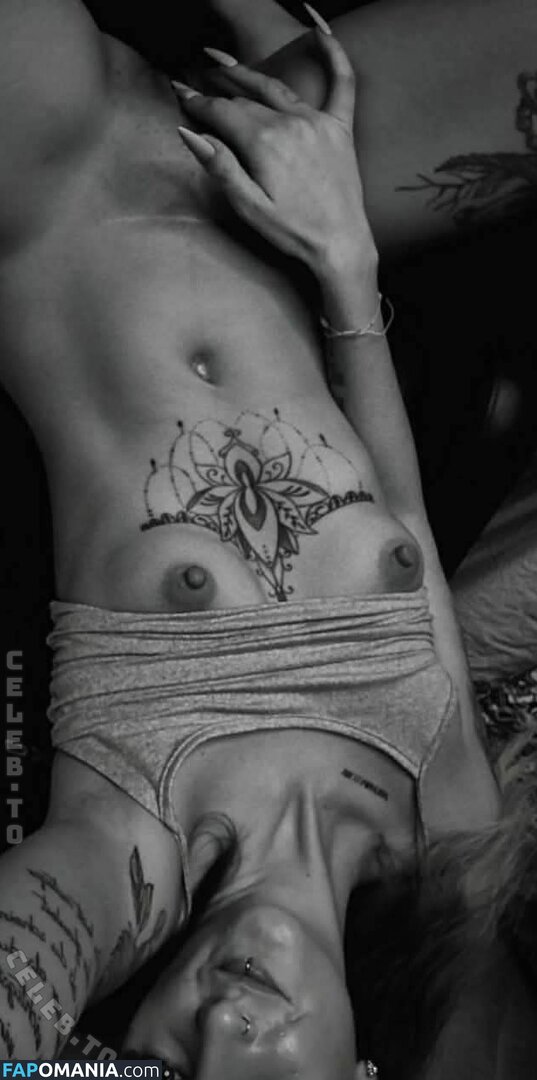 J_koerty / lyraa_xx Nu OnlyFans  Photo fuitée #1