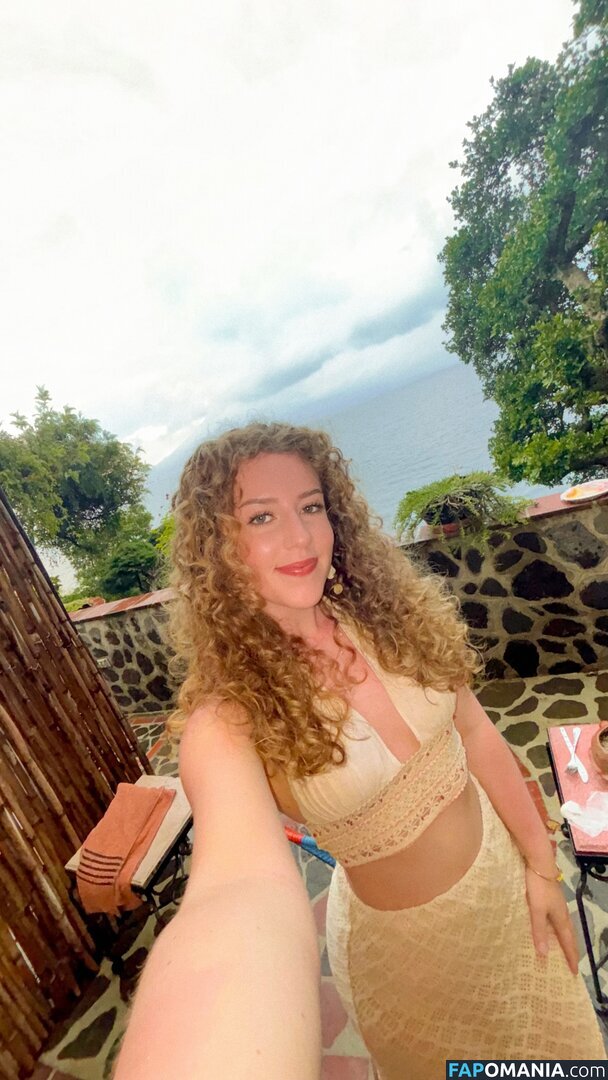 Jacindatravels_ / peachycaro Nu OnlyFans  Photo fuitée #2
